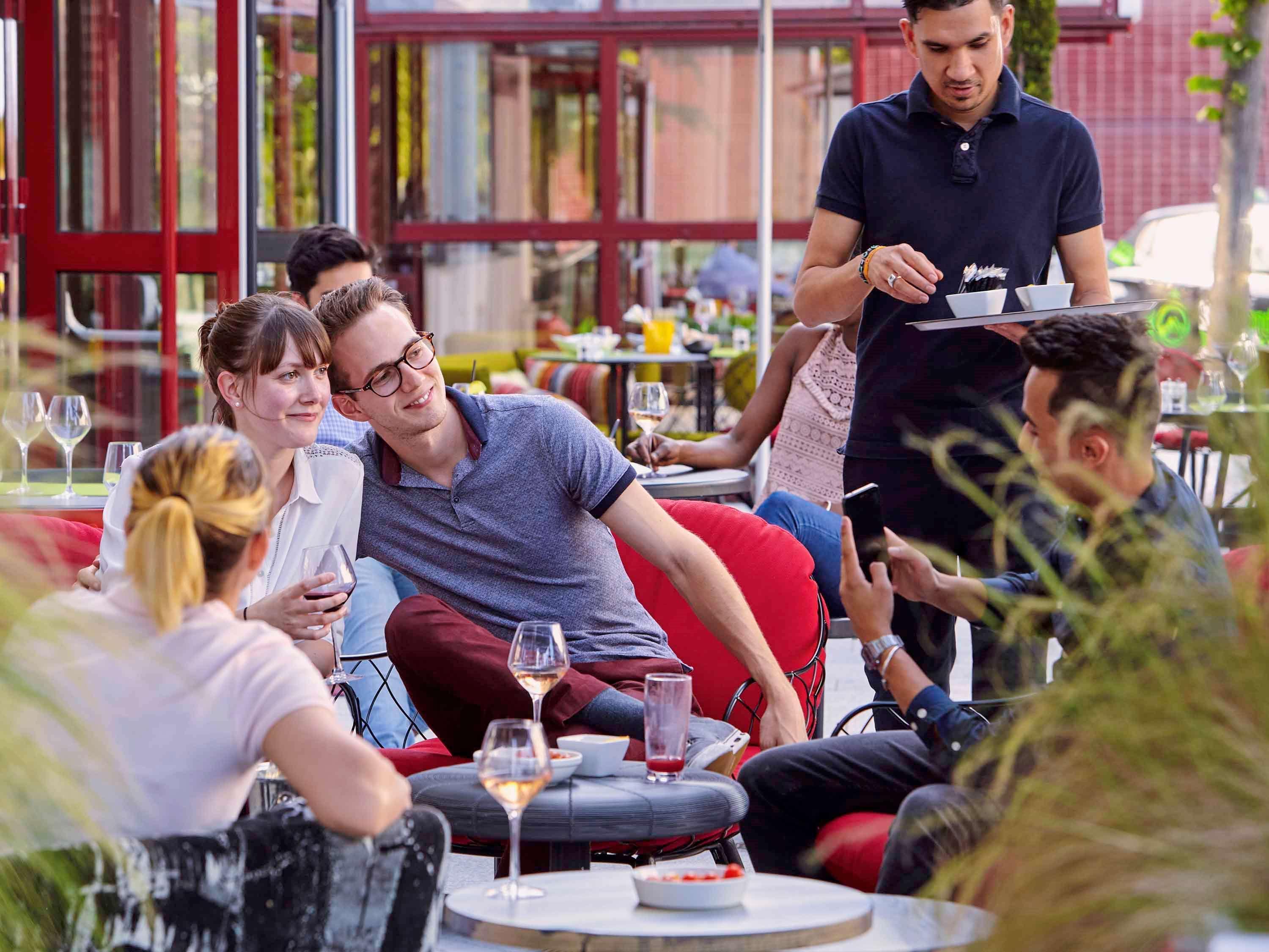 B&B Hotel Saint-Quentin-En-Yvelines Centre Gare 4 Etoiles Montigny-le-Bretonneux Ngoại thất bức ảnh
